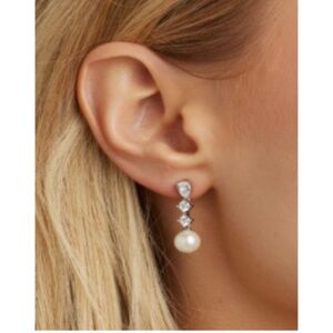 Untamed Petals Serenade Pearl and Crystal Earrings
